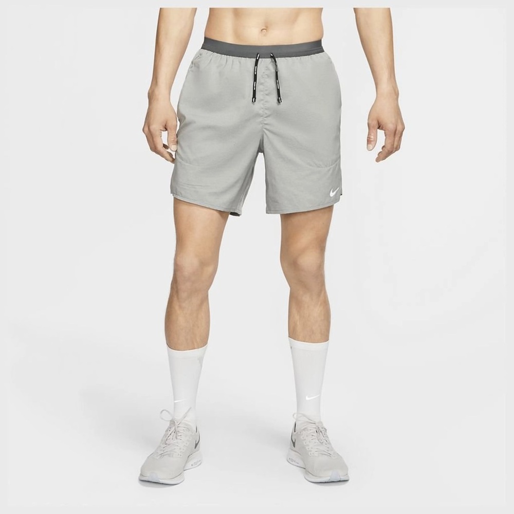 Nike gym shorts - Picture 9 of 9